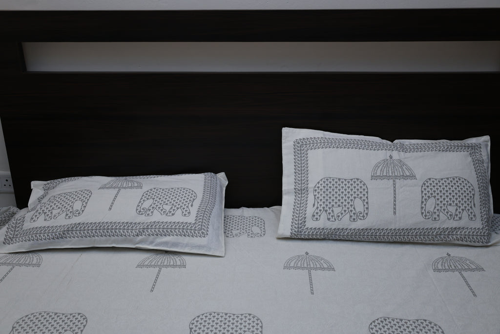 Grey Elephant & Umbrella Print Cotton Bedsheet with Pillow Covers – Double Bed Sheet