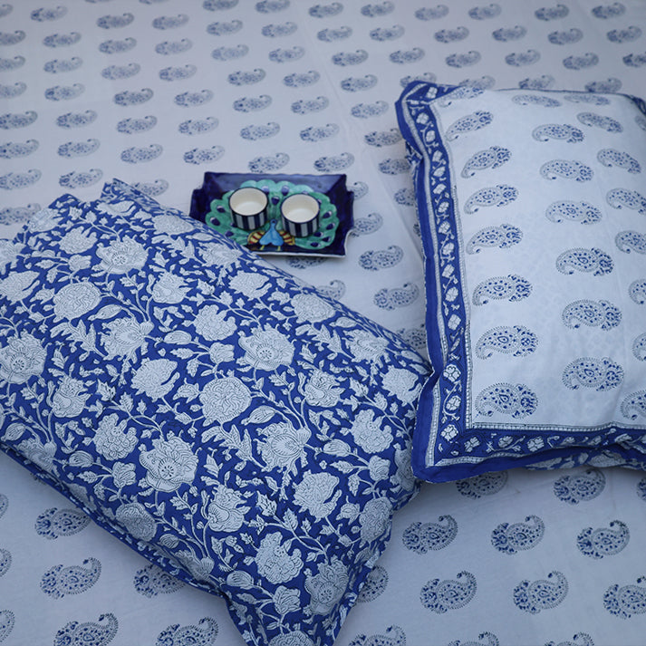 White & Indigo Paisley Hand Block Cotton Bed Sheet with Pillow Covers – Queen/King Size