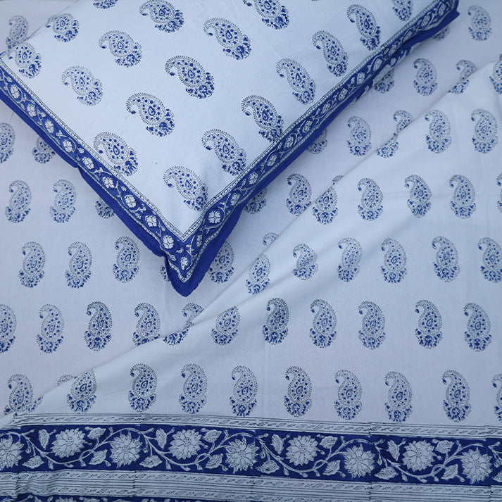 White & Indigo Paisley Hand Block Cotton Bed Sheet with Pillow Covers – Queen/King Size