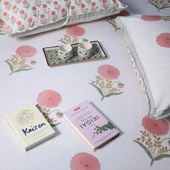 White & Pink Floral Buta Hand Block Cotton Mulmul Reversible Dohar with King Size Bed Sheet +Pillow Cover Combo