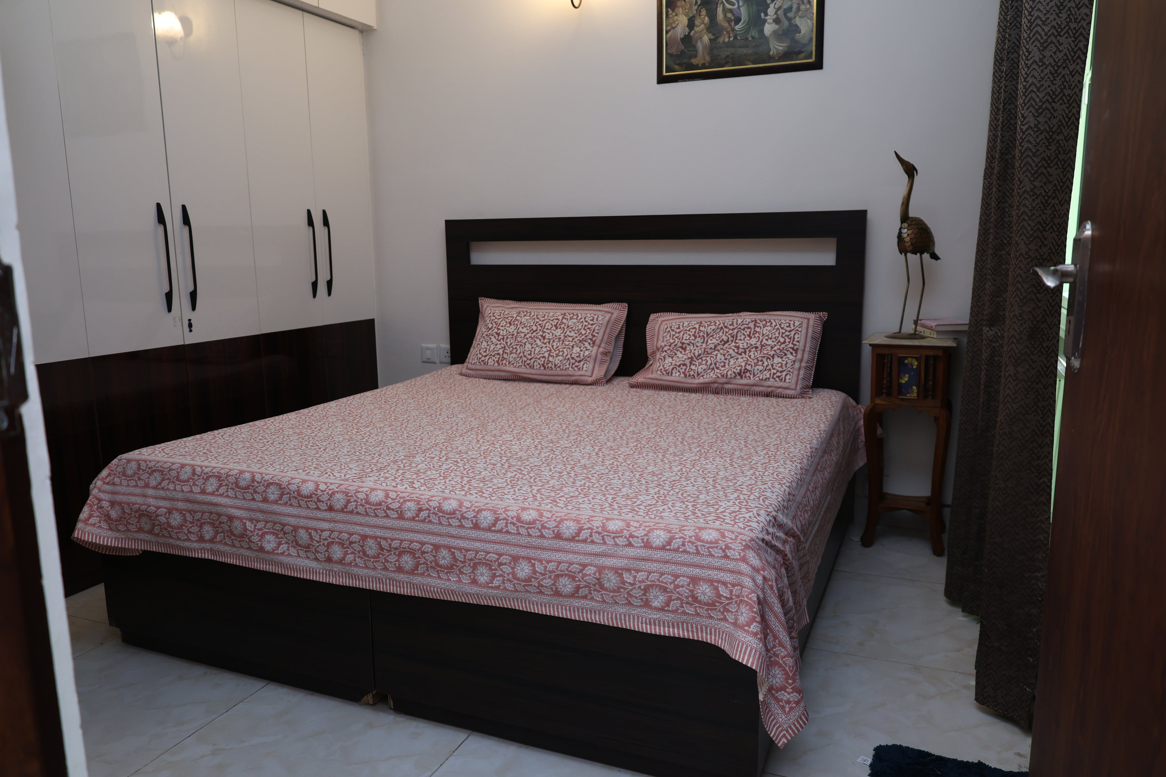 Soft Pink Floral Print Cotton Bedsheet with Pillow Covers – Double Bed Sheet