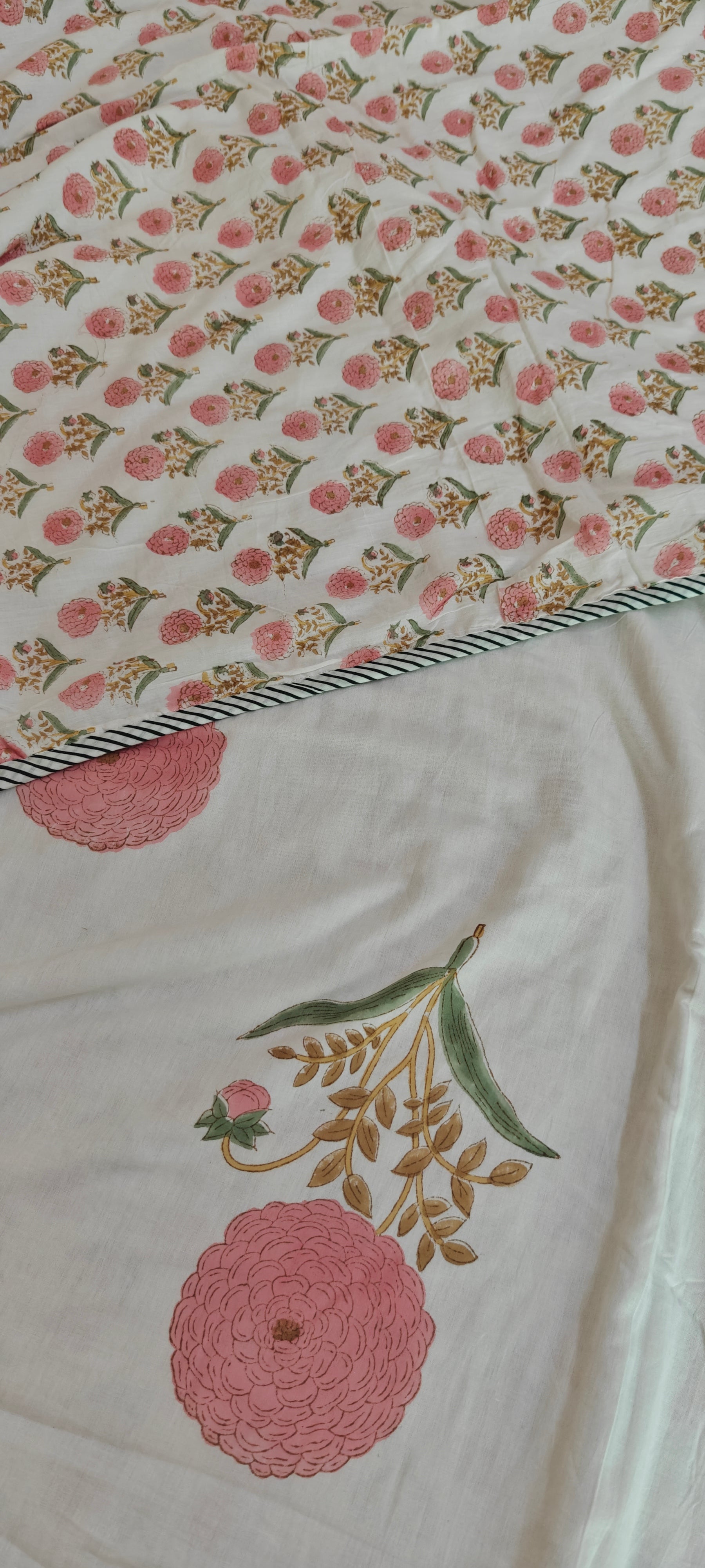 White & Pink Floral Buta Hand Block Cotton Mulmul Reversible Dohar