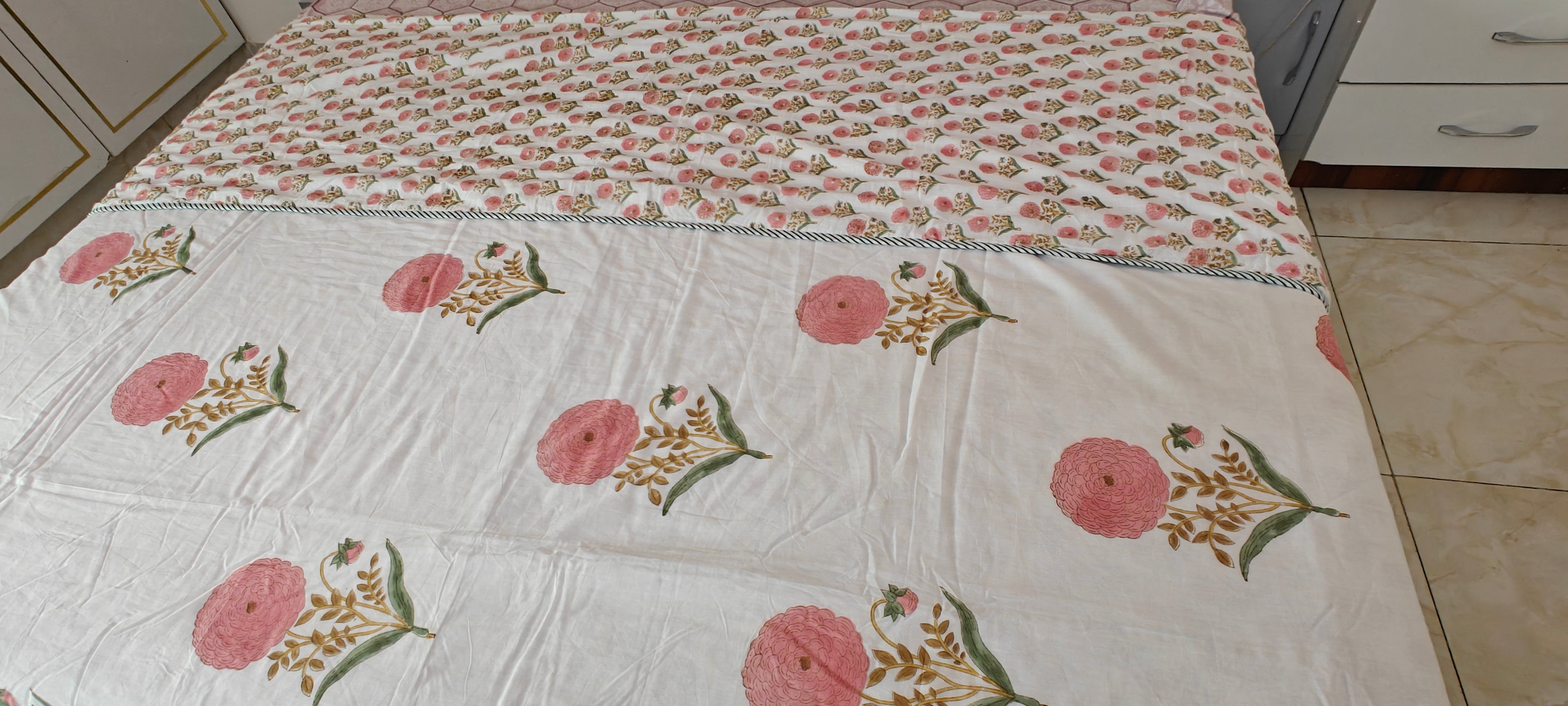 White & Pink Floral Buta Hand Block Cotton Mulmul Reversible Dohar