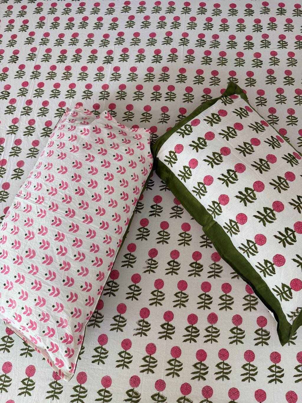 Fulwaari Handblock print cotton bedsheet with pillow covers - Queen/king size