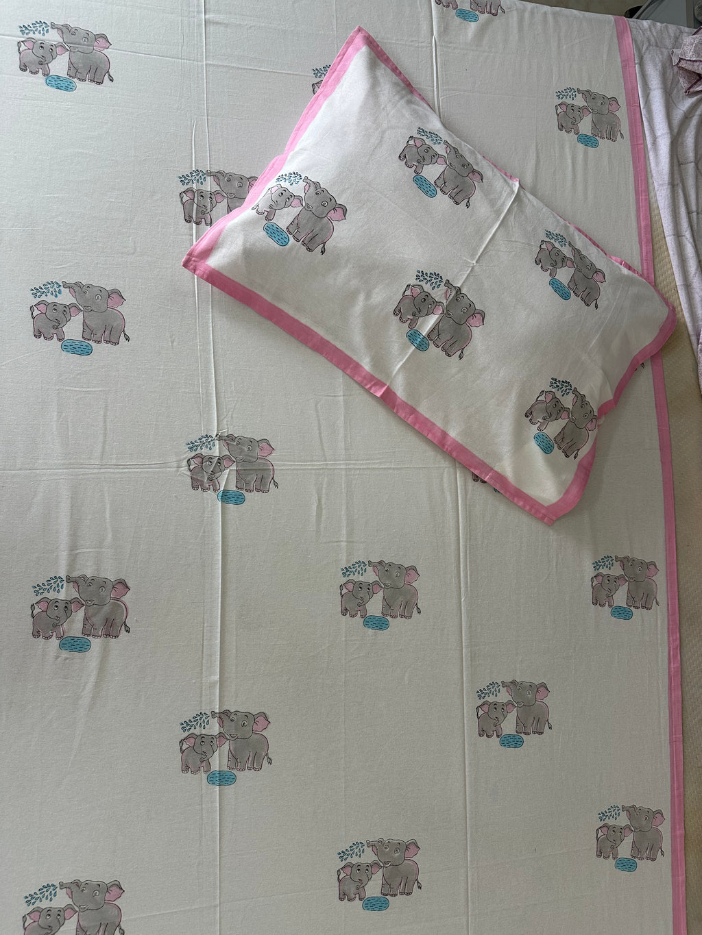 Royal Elephant Kids Block Print Bedsheet – Grey Motifs with Pink Border